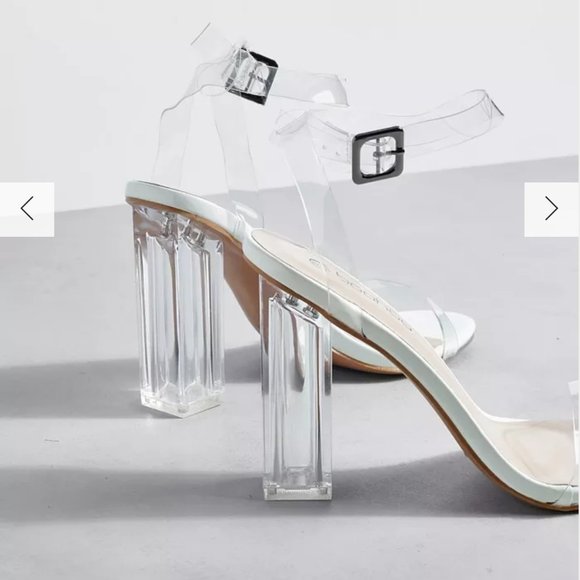 WIDE WIDTH CLEAR BARELY THERE HEELS - Brand New Size 7 - Picture 4 of 5